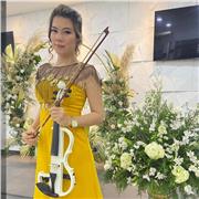 Violinista con experiencia en orquesta sinfónica, solista y como maestra en escuelas de música. Nivel nacional e internacional